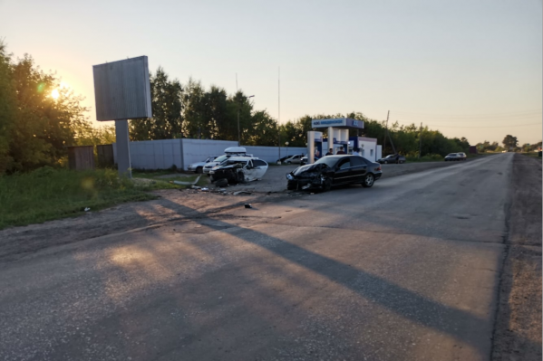 Неподалёку от Кургана произошло ДТП с тремя иномарками Неподалёку от Кургана произошло ДТП с тремя иномарками