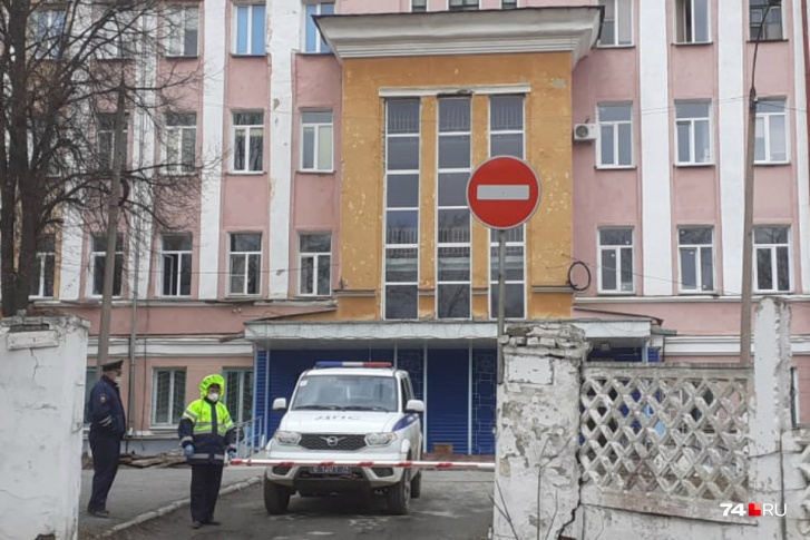 Вспышка коронавируса произошла в хирургическом корпусе горбольницы № 1 Златоуста<br> Вспышка коронавируса произошла в хирургическом корпусе горбольницы № 1 Златоуста<br>