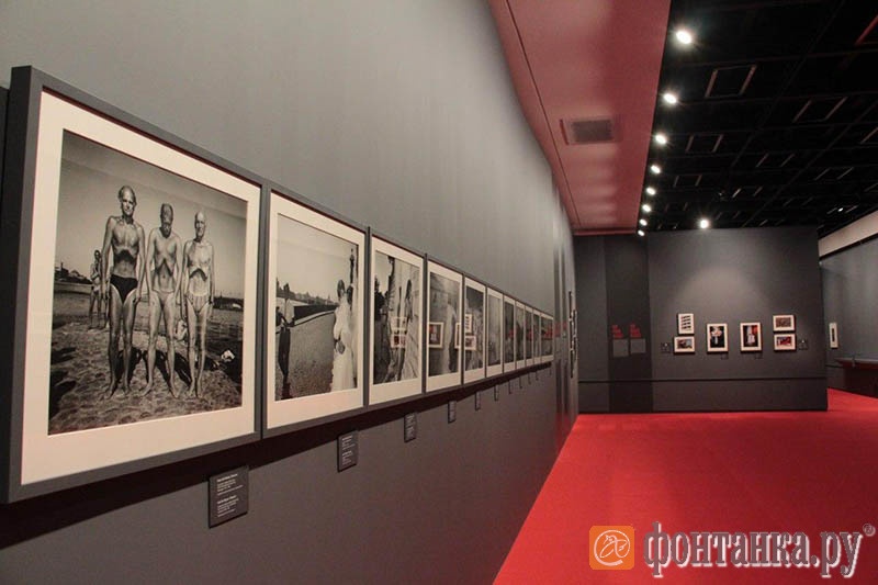 Выставка «Иной взгляд. Портрет страны в объективе агентства Magnum» в Манеже