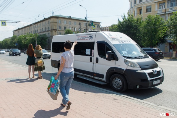 В конце июня маршрутчикам разрешили выйти на линию В конце июня маршрутчикам разрешили выйти на линию 