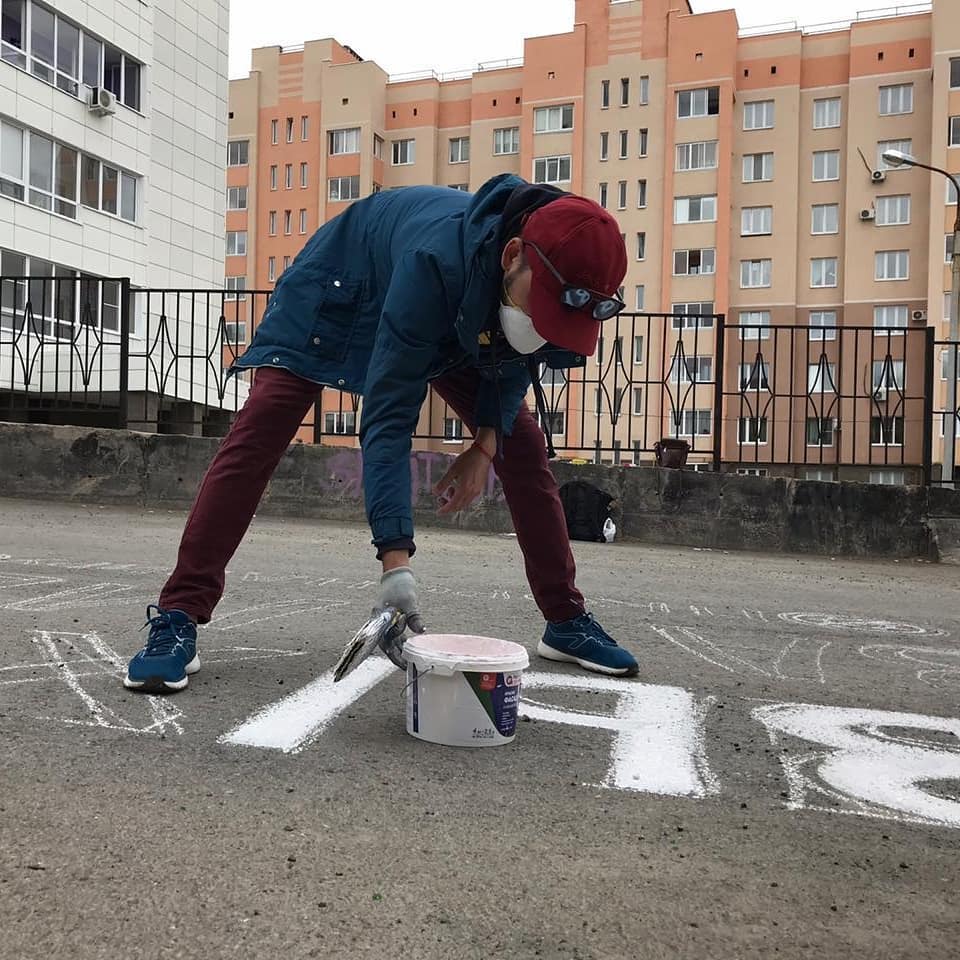Надпись порадовала, увы, не всех Надпись порадовала, увы, не всех