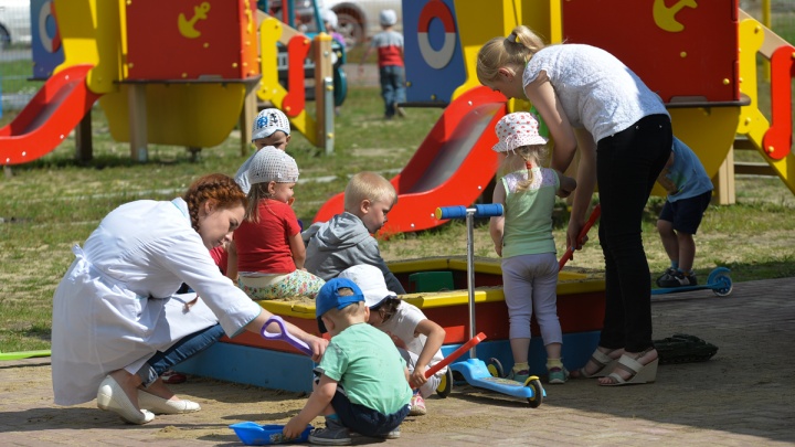 Детсады в Екатеринбурге решили открыть, но что-то пошло не так: что говорят родителям заведующие садиками
