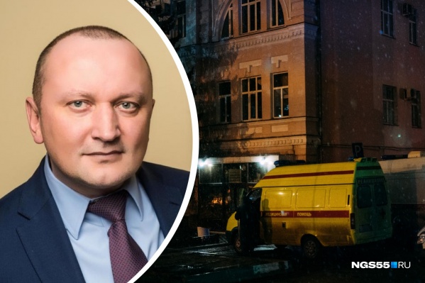 Две кареты скорой помощи простояли возле здания Минздрава около 40 минут Две кареты скорой помощи простояли возле здания Минздрава около 40 минут