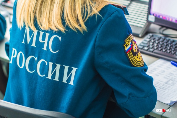 Ситуацию с АЧС контролируют сотрудники МЧС Ситуацию с АЧС контролируют сотрудники МЧС