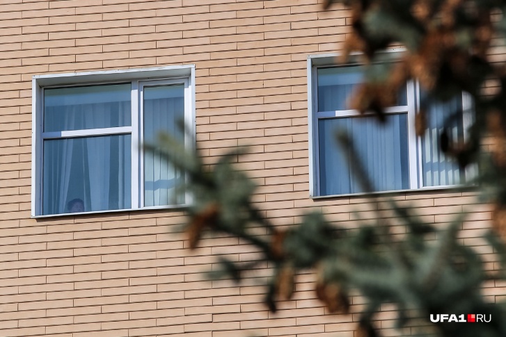 Больницу закрыли на карантин Больницу закрыли на карантин