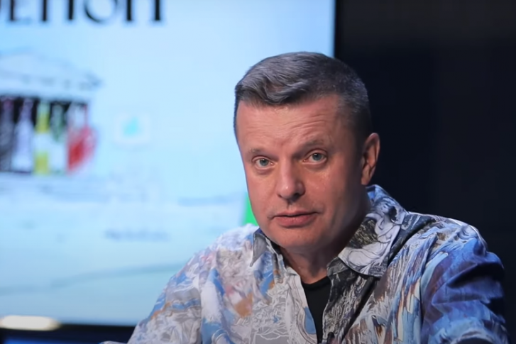 Парфенов провел прямой эфир в честь окончания телесезона Парфенов провел прямой эфир в честь окончания телесезона