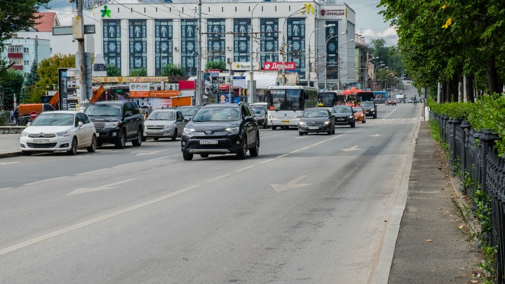 На перекрестке Компроса и Ленина в Перми по ночам ограничат движение транспорта