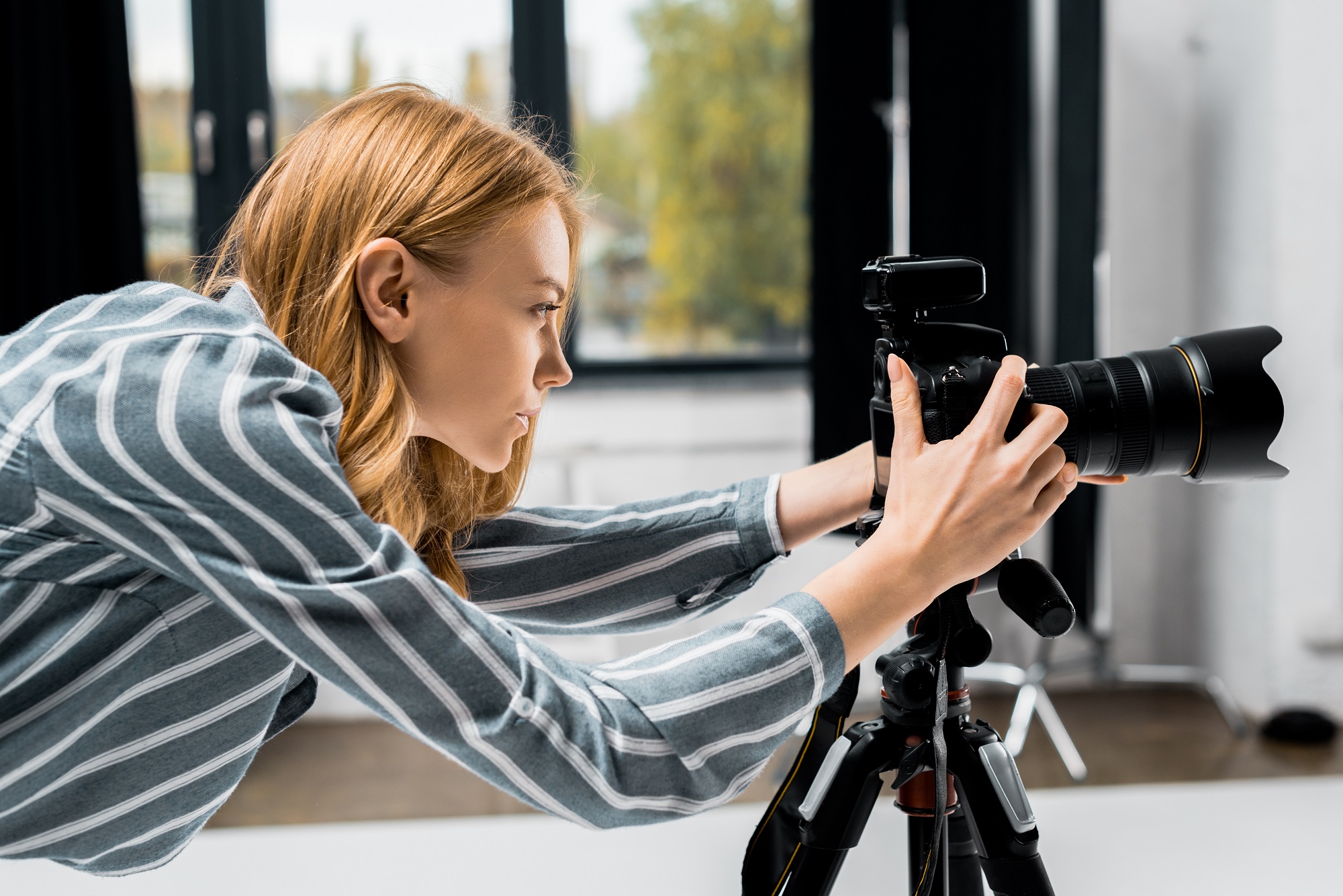 Налоговый режим подходит фотографам, репетиторам, швеям, бьюти-мастерам, таксистам, курьерам Налоговый режим подходит фотографам, репетиторам, швеям, бьюти-мастерам, таксистам, курьерам