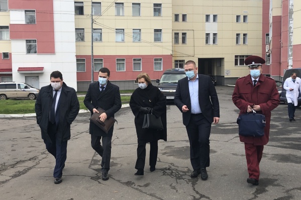 Анна Попова посетила Архангельскую областную клиническую больницу, а также несколько торговых точек<br> Анна Попова посетила Архангельскую областную клиническую больницу, а также несколько торговых точек<br>