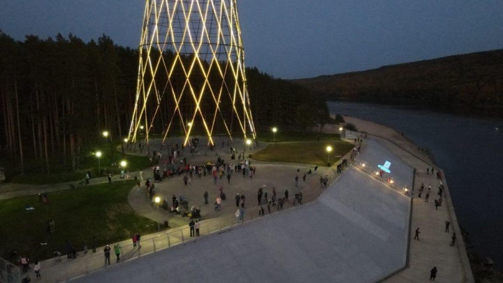 Обновленную Шуховскую башню посетили 10 тысяч человек — местные жители в шоке
