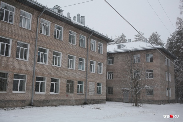 Поликлиника должна была стать новым корпусом на территории тубдиспансера Поликлиника должна была стать новым корпусом на территории тубдиспансера