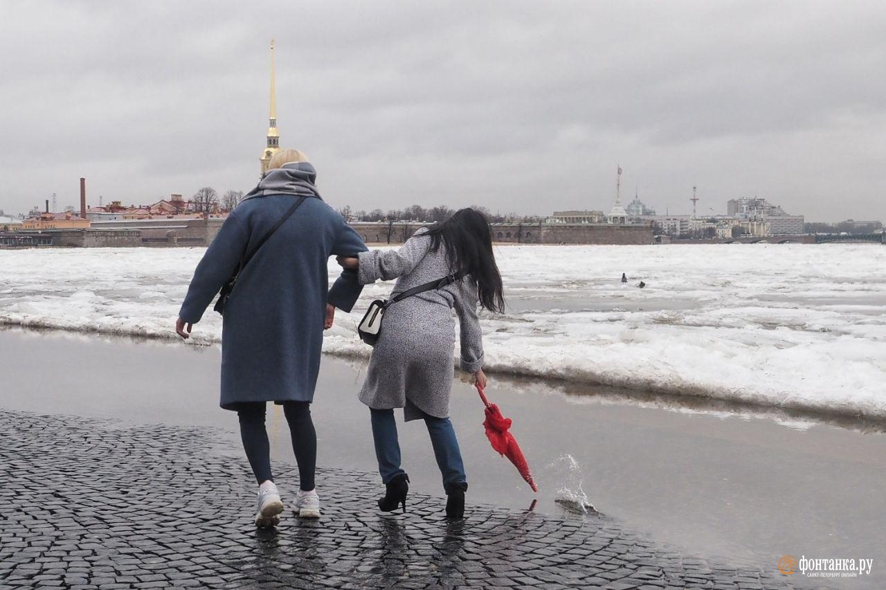 Последний месяц зимы в Петербурге ознаменовался настоящими штормами. Санкт-Петербург, 18 февраля 2020 года