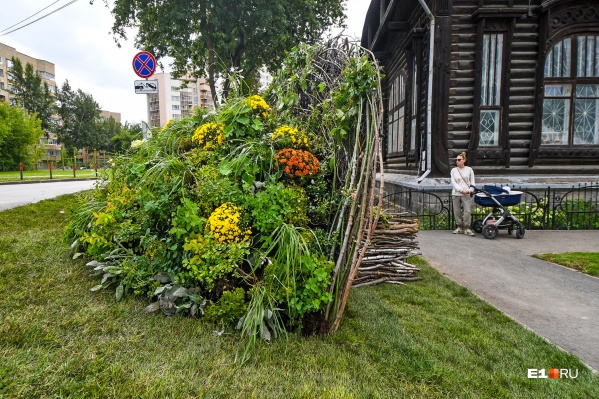 Организаторы фестиваля хотят показать, насколько красивым может стать город, если в нем будет больше зелени Организаторы фестиваля хотят показать, насколько красивым может стать город, если в нем будет больше зелени
