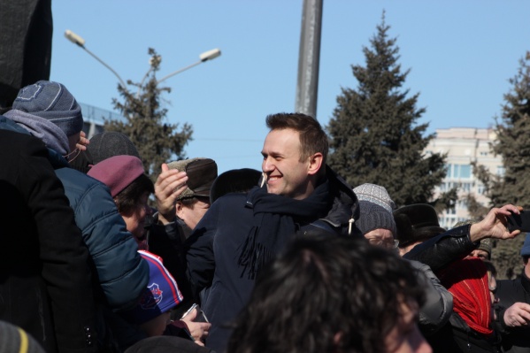 Навальный несколько раз приезжал в Новосибирск. Этот снимок сделан в 2017 году Навальный несколько раз приезжал в Новосибирск. Этот снимок сделан в 2017 году