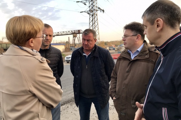 Подрядчики рассказали главе Самары Елене Лапушкиной про свои успехи в реконструкции Заводского шоссе Подрядчики рассказали главе Самары Елене Лапушкиной про свои успехи в реконструкции Заводского шоссе