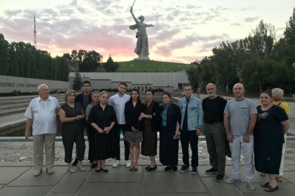 Женщины поднялись на главную высоту России Женщины поднялись на главную высоту России 