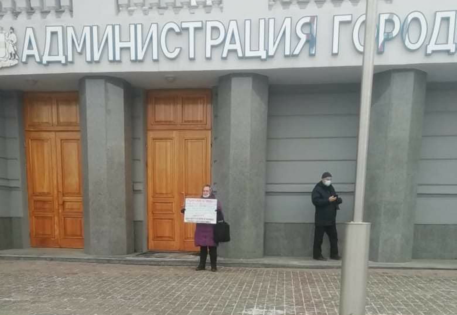 Елизавета Рудольф пишет, что возлагает ответственность за свою смерть «на чиновников, виновных в "коррупции и геноциде"» Елизавета Рудольф пишет, что возлагает ответственность за свою смерть «на чиновников, виновных в "коррупции и геноциде"»