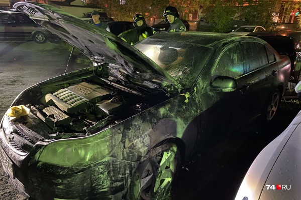 Вот что стало с автомобилем после того, как его потушили Вот что стало с автомобилем после того, как его потушили