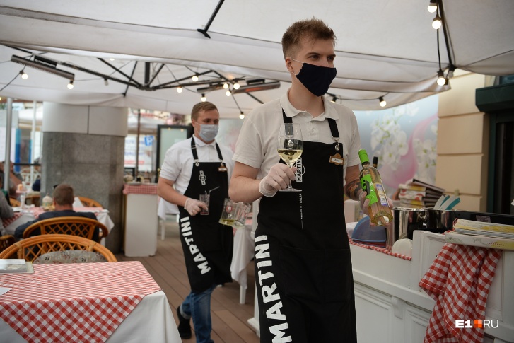 Работа ресторанов в Екатеринбурге может возобновиться 18 августа