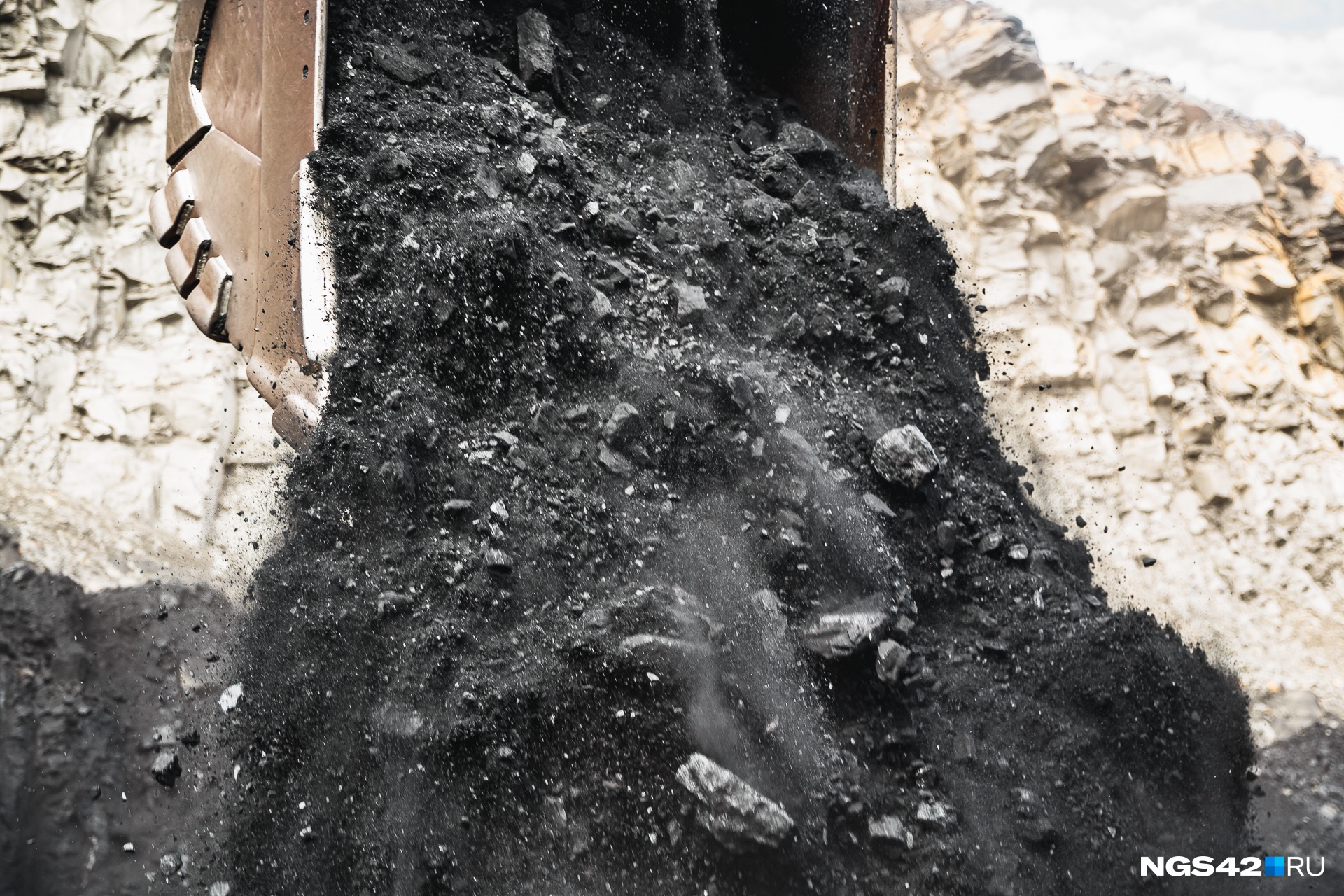 Добыча угля в Кузбассе продолжает снижаться. Изучаем данные за последние 10 месяцев