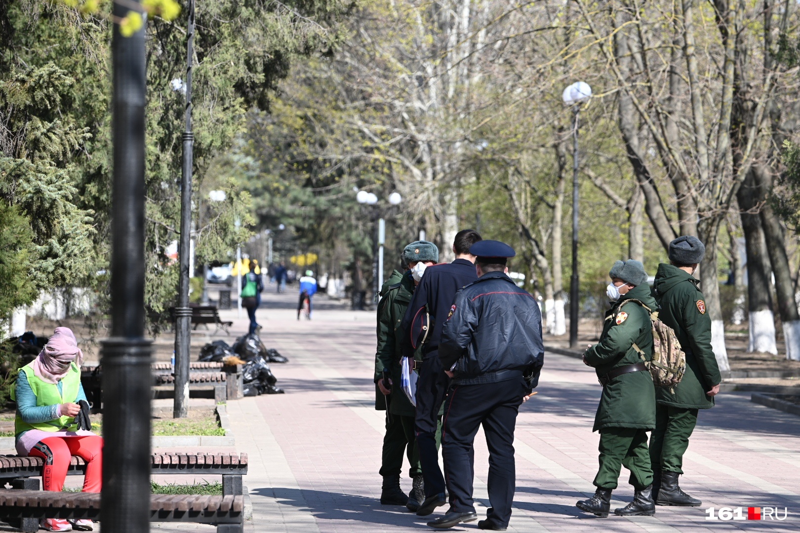 Ростов 3 дня. Патрули в Ростове на Дону. Ростов в апреле. Коронавирус в Ростове на Дону. Новости Ростова-на-Дону 161.