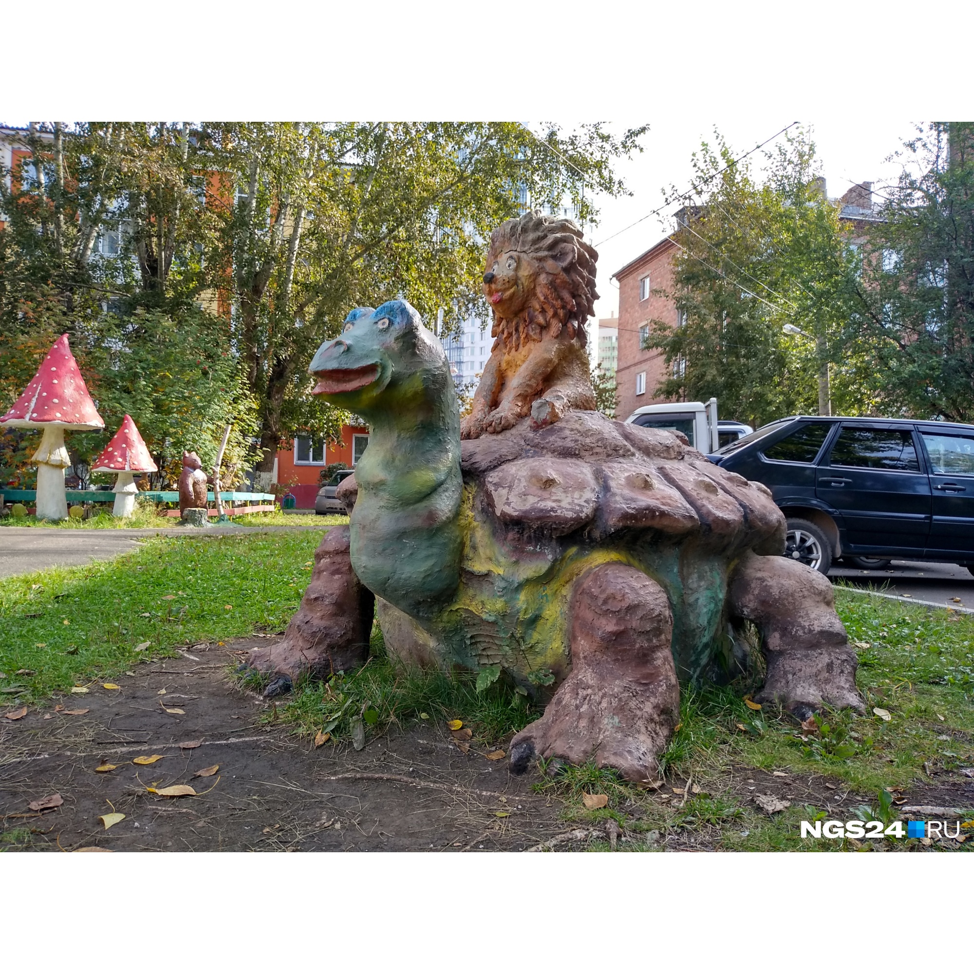 А эта фигура явно вдохновлена советским мультиком про черепаху и львёнка А эта фигура явно вдохновлена советским мультиком про черепаху и львёнка
