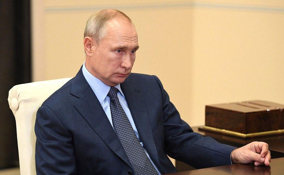 Путин на встрече с Сечиным заявил, что российская экономика рано или поздно начнет расти