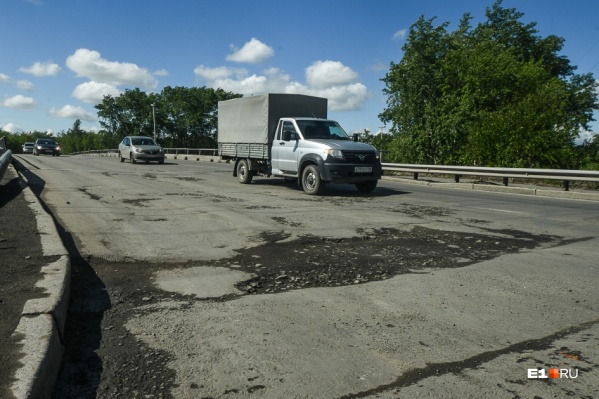 Подрядчику потребовалось еще две недели на ремонт моста Подрядчику потребовалось еще две недели на ремонт моста
