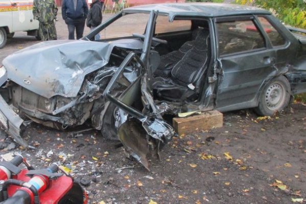 В результате аварии пострадали два человека В результате аварии пострадали два человека