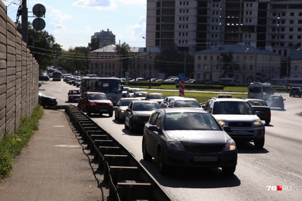 Пробки На Мосту Через Волгу Фото Пробки На Мосту Через Волгу Фото