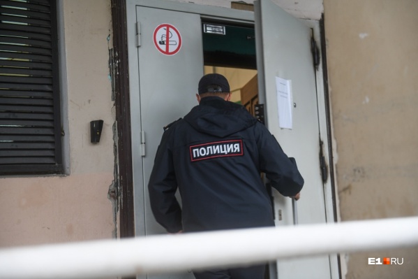 Паша провел в этом участке больше пяти часов. У найденного подростка и его родителей брали объяснения Паша провел в этом участке больше пяти часов. У найденного подростка и его родителей брали объяснения