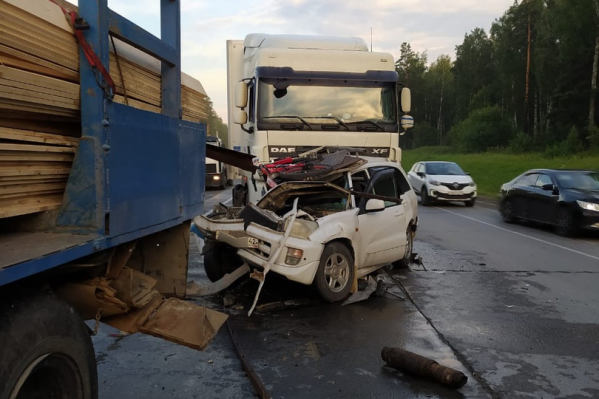 Авария произошла на 40-м километре Северного объезда Авария произошла на 40-м километре Северного объезда