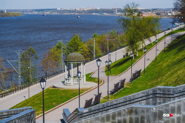 Набережную вновь временно закрыли Набережную вновь временно закрыли
