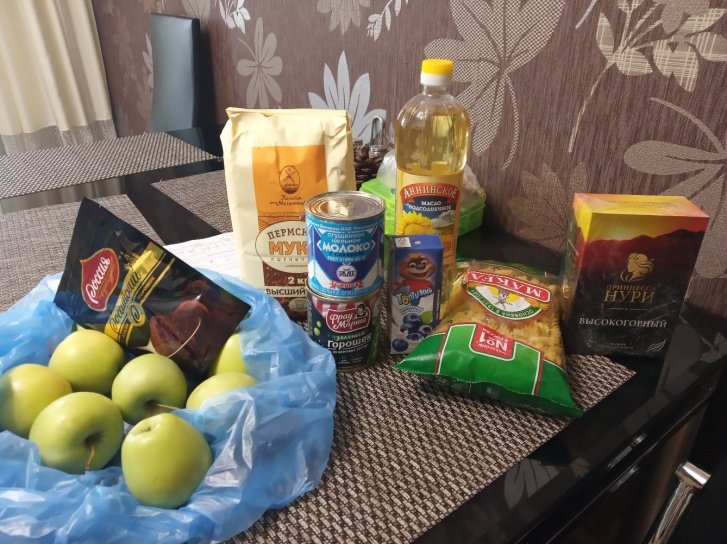 В каких-то наборах есть даже фрукты и какао В каких-то наборах есть даже фрукты и какао