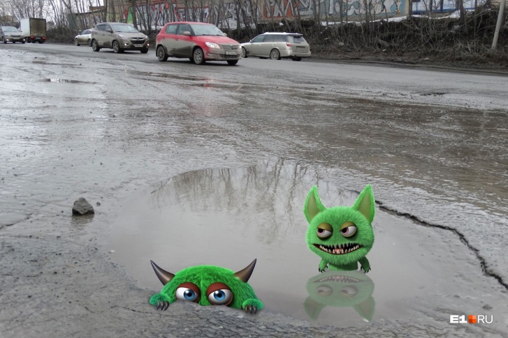 В ямах-монстрах автовладельцы ломают подвески и протыкают покрышки В ямах-монстрах автовладельцы ломают подвески и протыкают покрышки