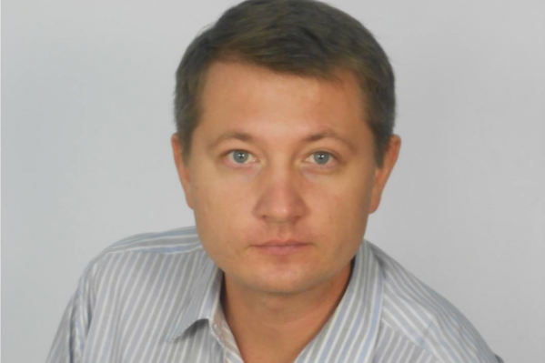 Вячеслав Мельников делился, что когда-то сам стал жертвой мошенников на рынке долевого, поэтому сейчас предпочитает работать только на вторичке Вячеслав Мельников делился, что когда-то сам стал жертвой мошенников на рынке долевого, поэтому сейчас предпочитает работать только на вторичке 