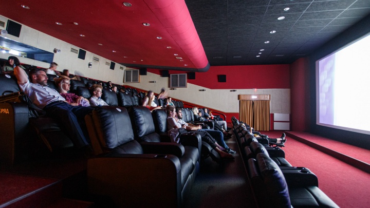 В кинотеатрах Кургана начнут крутить фильмы «Брат» и «Брат-2»