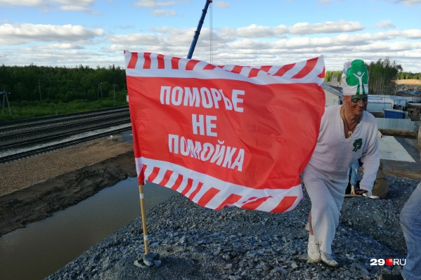 Древарх находится на Украине, где ждет получения статуса беженца Древарх находится на Украине, где ждет получения статуса беженца