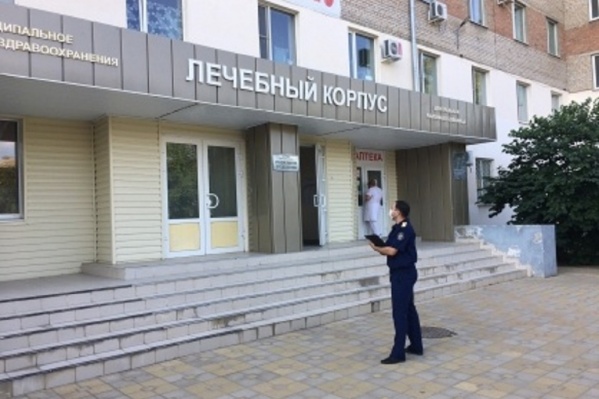 Ребенка похитили из сальского роддома Ребенка похитили из сальского роддома