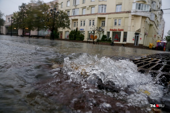 После потопа также восстановлено движение в Рудничном районе После потопа также восстановлено движение в Рудничном районе