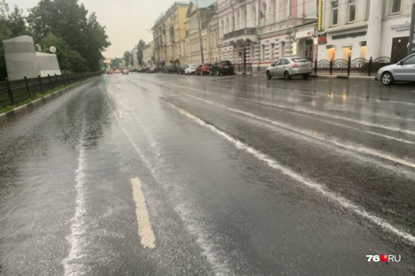 Такая белая пена - по всему городу Такая белая пена - по всему городу