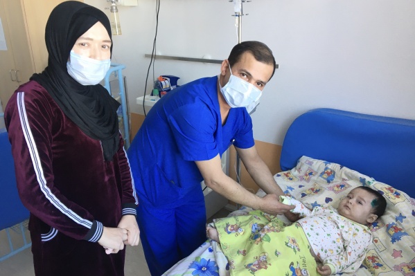Мальчику экстренно сделали операцию, он находится в больнице Мальчику экстренно сделали операцию, он находится в больнице 