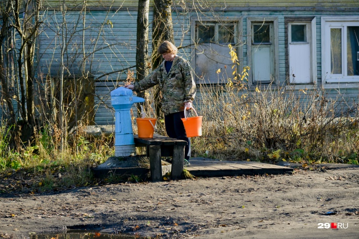 Набрать воду в период отключения можно буде на 87 колонках Набрать воду в период отключения можно буде на 87 колонках