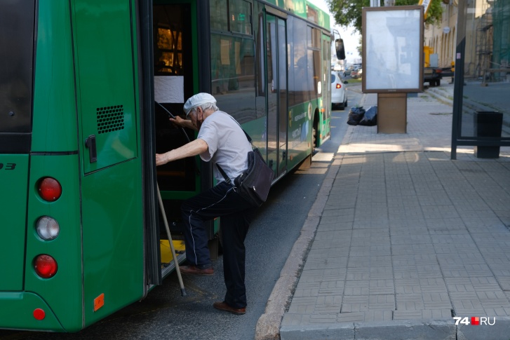 В первой половине дня уехать с проспекта Ленина не получится В первой половине дня уехать с проспекта Ленина не получится
