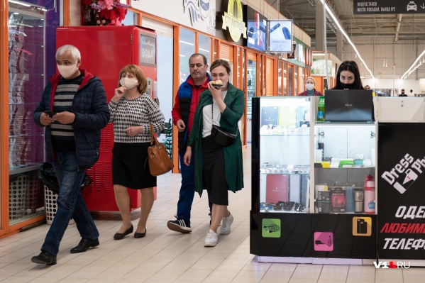 Судя по всему, волгоградцы соскучились по шопингу Судя по всему, волгоградцы соскучились по шопингу