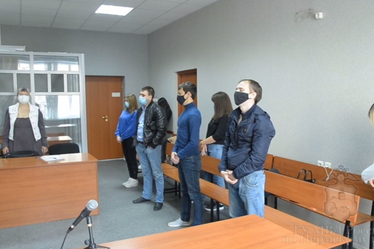 Каждому мошеннику дали условный срок Каждому мошеннику дали условный срок