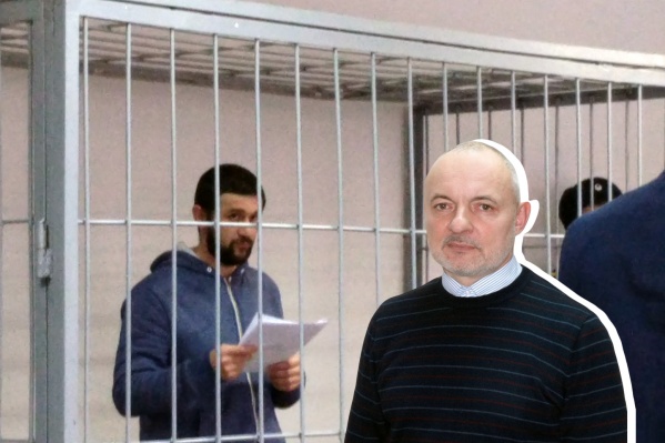 Сергей Кандаков (справа) сменил Реналя Мязитова на посту руководителя Самарского областного фонда жилья и ипотеки Сергей Кандаков (справа) сменил Реналя Мязитова на посту руководителя Самарского областного фонда жилья и ипотеки