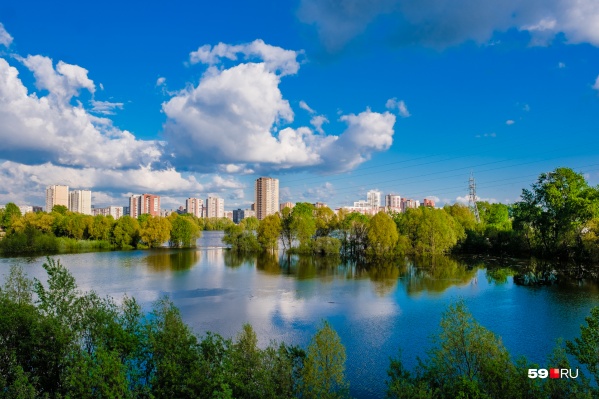 В Перми много зелени и малых рек В Перми много зелени и малых рек