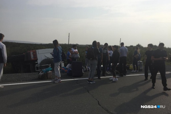 В автобусе было 18 пассажиров, пятеро получили травмы В автобусе было 18 пассажиров, пятеро получили травмы