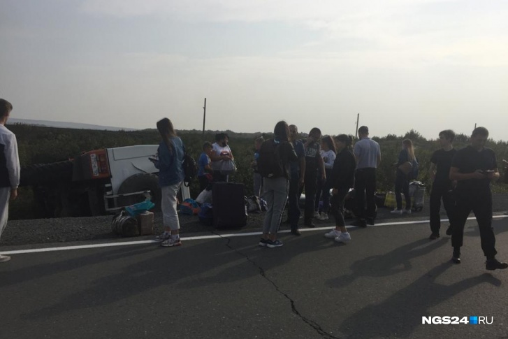 В автобусе было 18 пассажиров, пятеро получили травмы В автобусе было 18 пассажиров, пятеро получили травмы